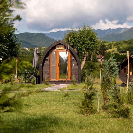 Glamp In Style Pods Resort Bran  Bagian luar foto