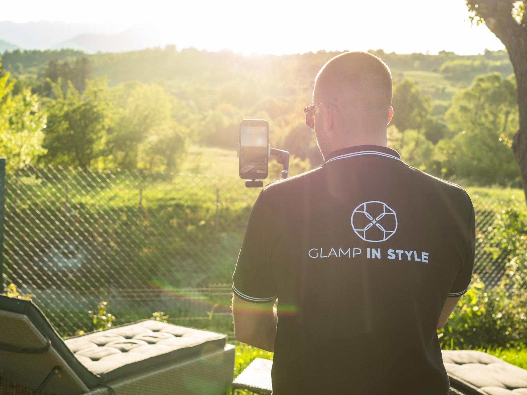 Glamp In Style Pods Resort Bran  Bagian luar foto