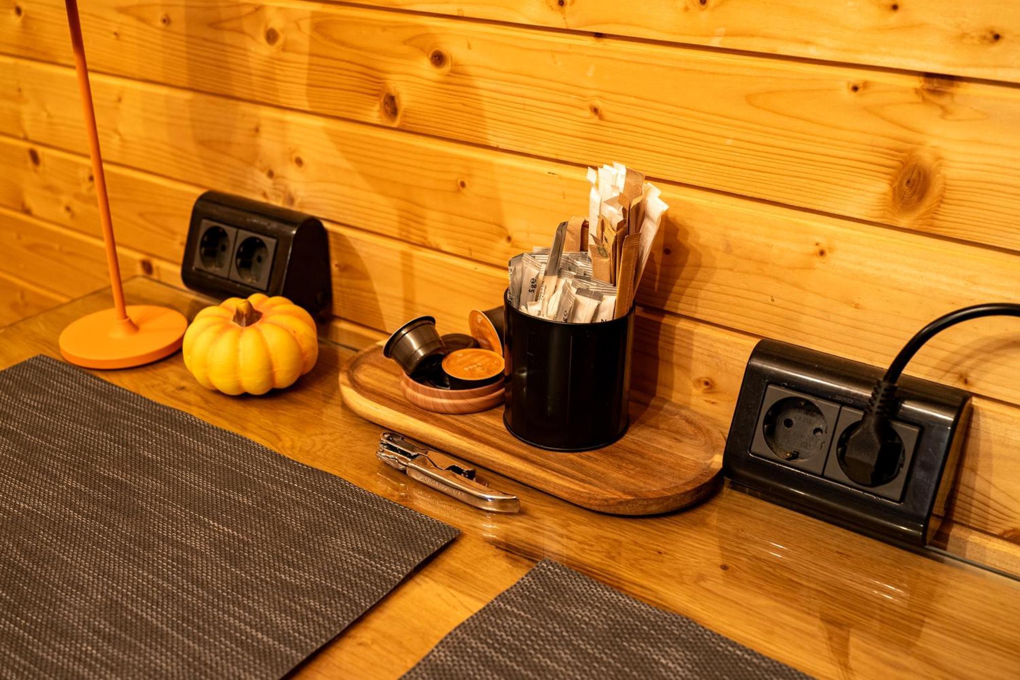 Glamp In Style Pods Resort Bran  Bagian luar foto