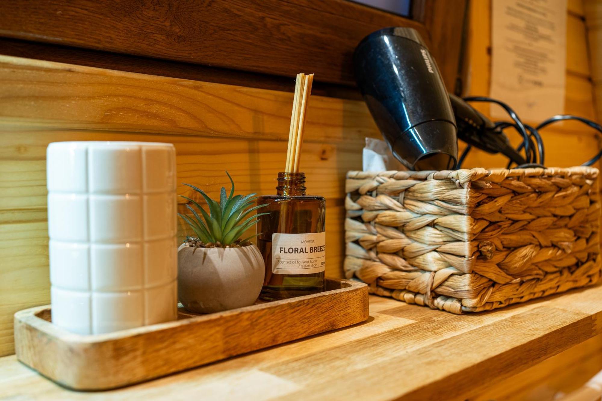 Glamp In Style Pods Resort Bran  Bagian luar foto